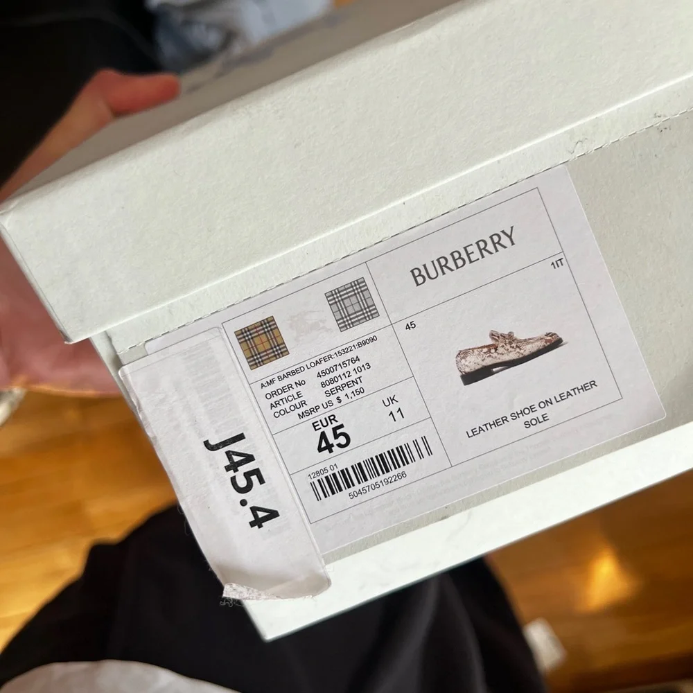 BNIB Burberry Men’s Loafers White Barbed Snakeskin Size 45 US 12 Floor Model - Picture 10 of 10